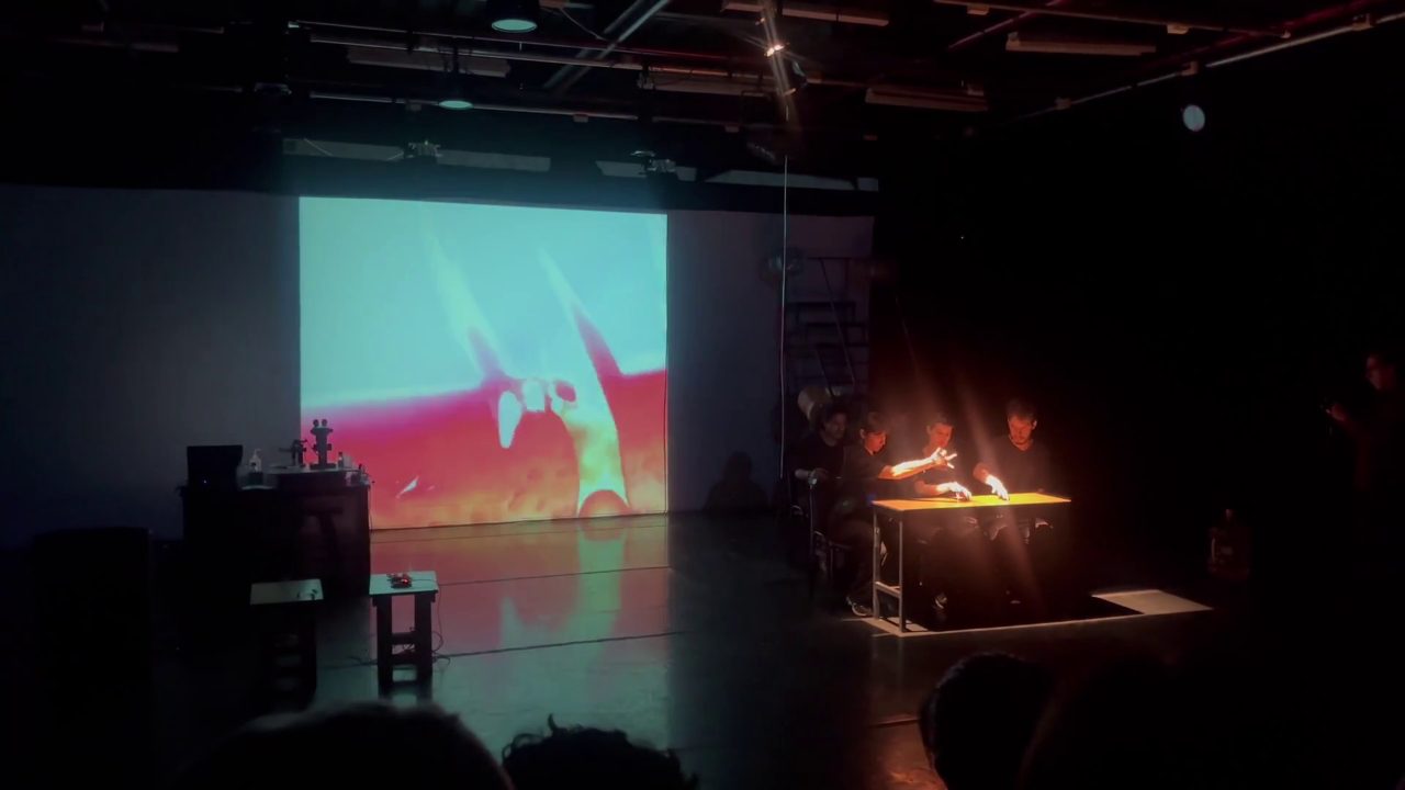 Atractor, bio-performance con bioseñales e inteligencia artificial, Festival El Aleph 2024